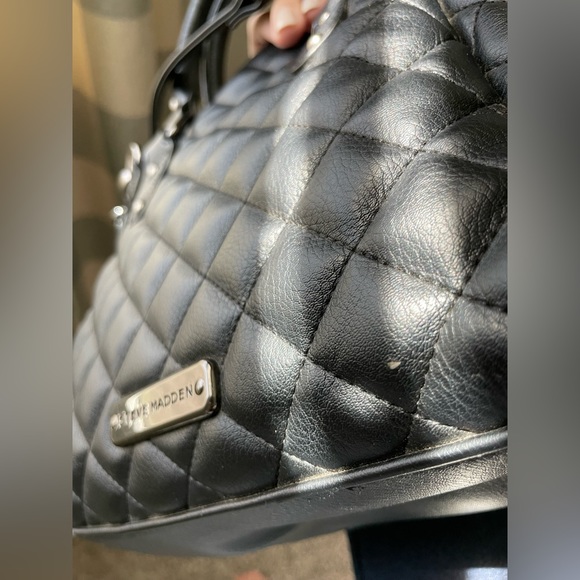 Steve Madden Quilted Convertible Bag - Black with Gunmetal Accents - y2k vintage - Picture 5 of 13